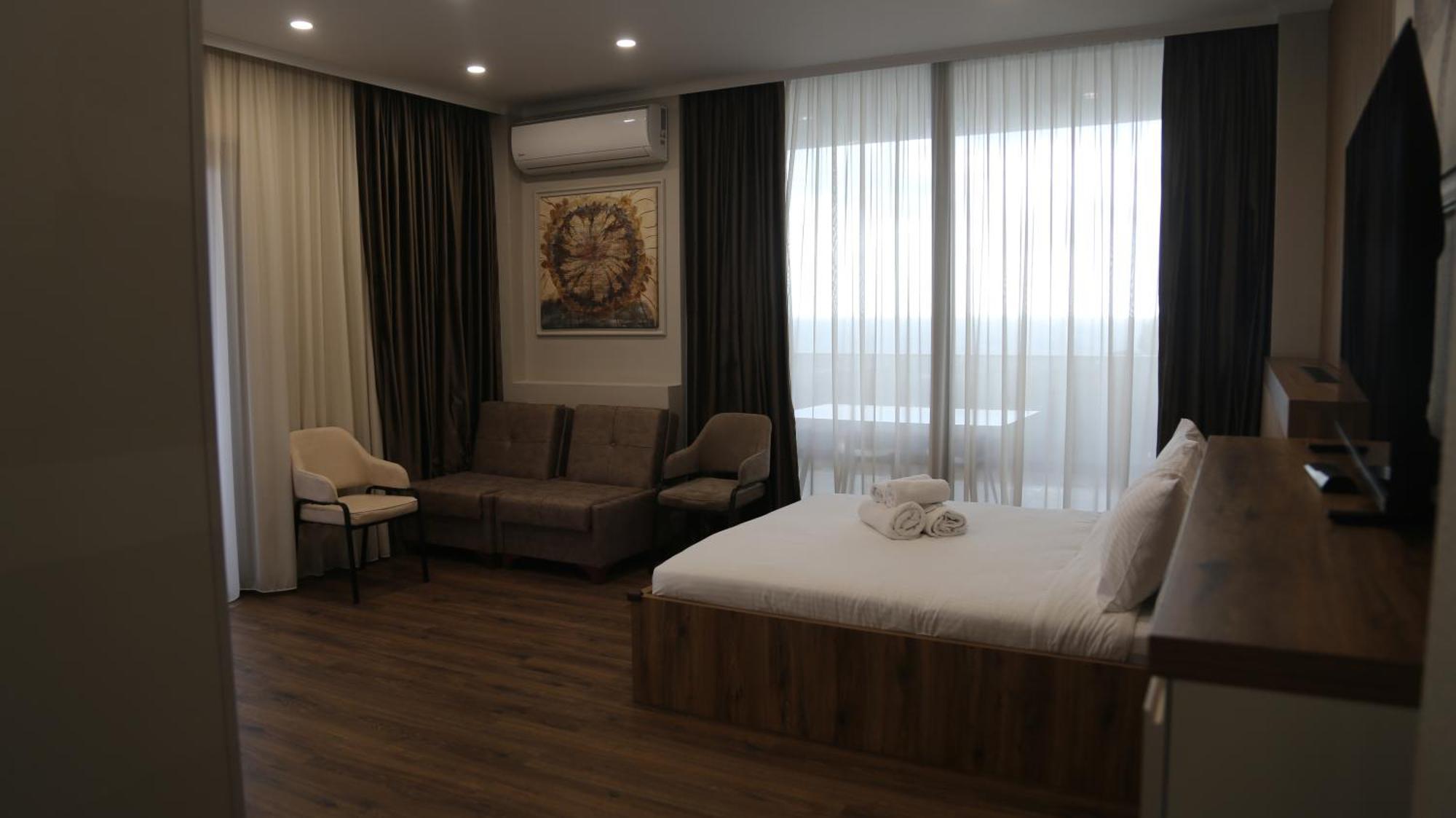 Golden Sun Kobuleti Hotel Buitenkant foto