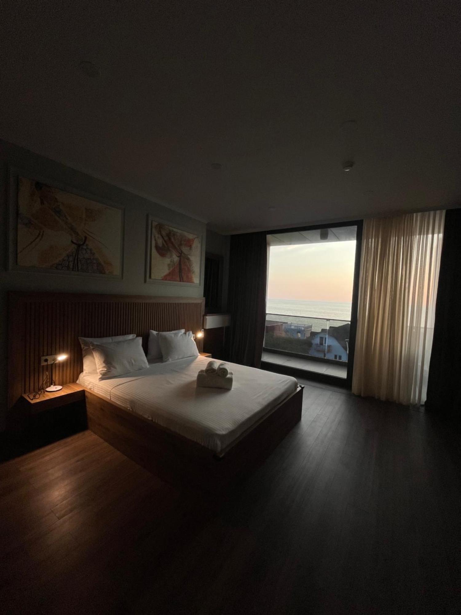 Golden Sun Kobuleti Hotel Buitenkant foto