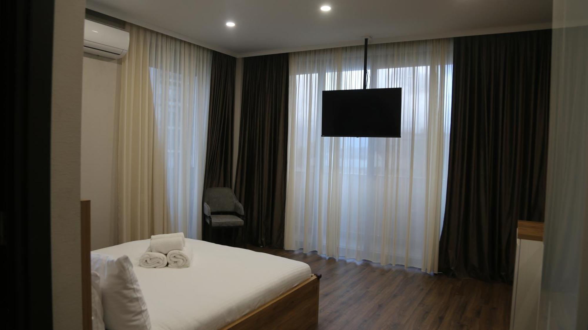 Golden Sun Kobuleti Hotel Buitenkant foto